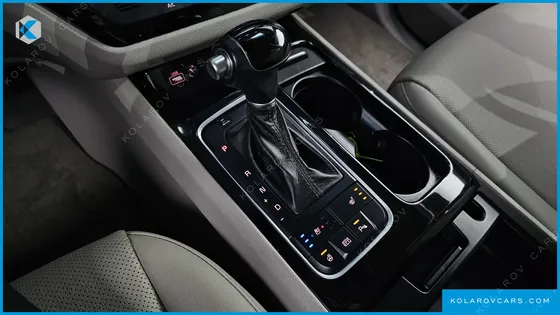 KIA CARNIVAL 9-SEATER PRESTIGE