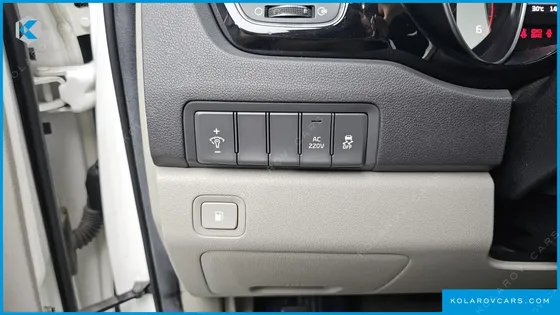 KIA CARNIVAL 9-SEATER PRESTIGE