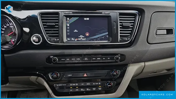 KIA CARNIVAL 9-SEATER PRESTIGE
