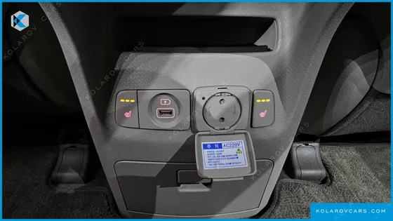 KIA CARNIVAL 9-SEATER PRESTIGE