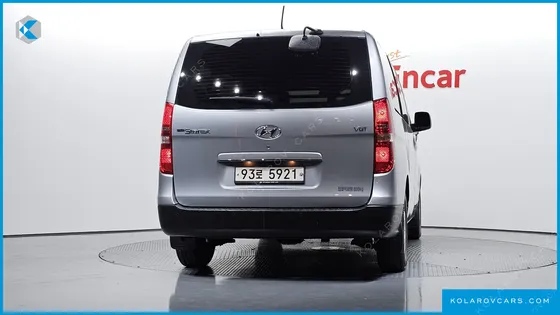 HYUNDAI STAREX VAN 3-SEATER