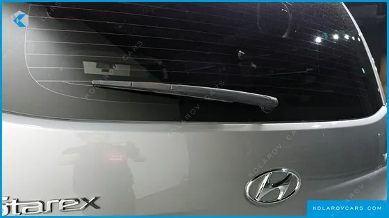 HYUNDAI STAREX VAN 3-SEATER