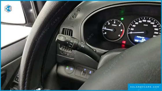 HYUNDAI STAREX VAN 3-SEATER