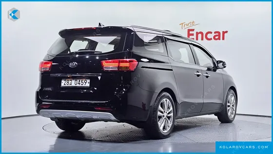 KIA CARNIVAL 9-SEATER PRESTIGE