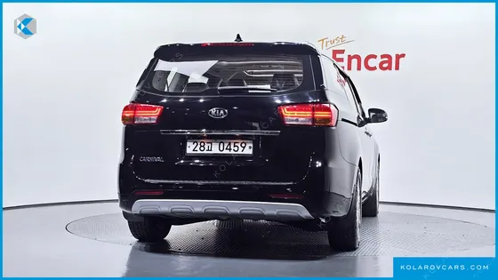 KIA CARNIVAL 9-SEATER PRESTIGE