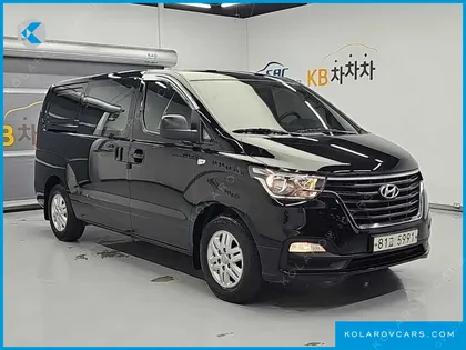 HYUNDAI STAREX VAN 5-SEATER