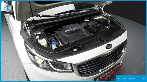KIA CARNIVAL 9-SEATER PRESTIGE