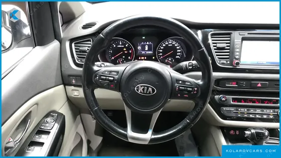 KIA CARNIVAL 9-SEATER PRESTIGE