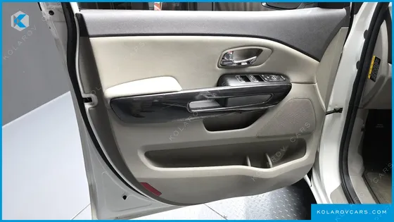 KIA CARNIVAL 9-SEATER PRESTIGE