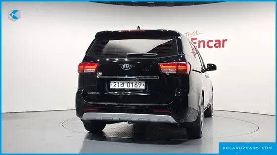 KIA CARNIVAL 9-SEATER PRESTIGE