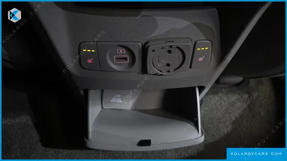 KIA CARNIVAL 9-SEATER PRESTIGE