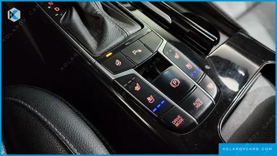 KIA K7 3.0 LPI PRESTIGE (RENTAL CAR)