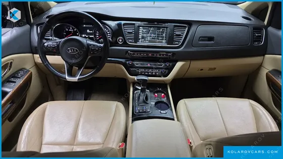 KIA CARNIVAL 9-SEATER HI-LIMOUSINE