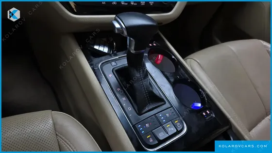 KIA CARNIVAL 9-SEATER HI-LIMOUSINE
