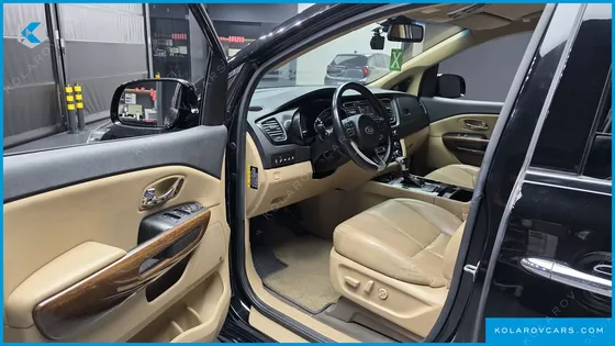 KIA CARNIVAL 9-SEATER HI-LIMOUSINE