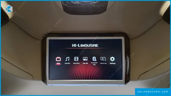 KIA CARNIVAL 9-SEATER HI-LIMOUSINE