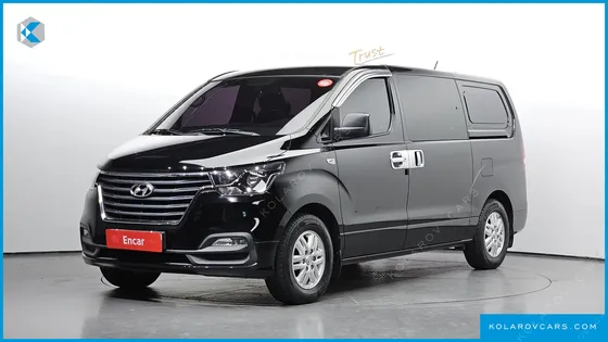 HYUNDAI STAREX VAN 5-SEATER