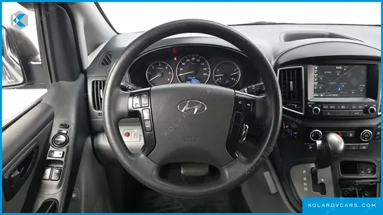 HYUNDAI STAREX WAGON 12-SEATER