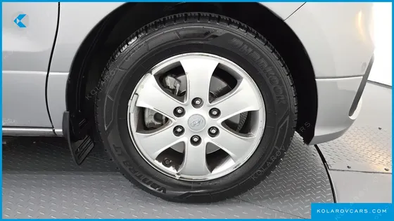 HYUNDAI STAREX WAGON 12-SEATER