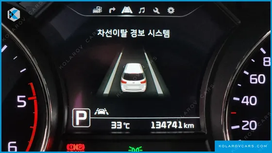 KIA CARNIVAL 9-SEATER NOBLESSE