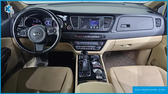 KIA CARNIVAL 9-SEATER HI-LIMOUSINE