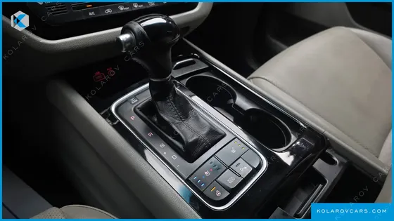 KIA CARNIVAL 11-SEATER PRESTIGE