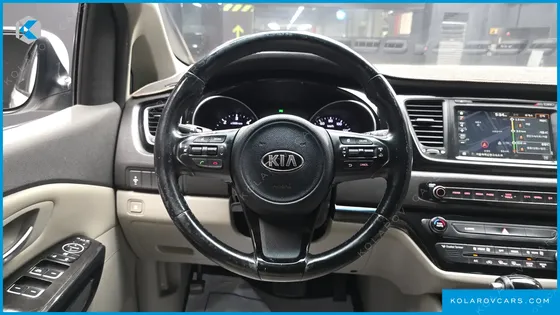 KIA CARNIVAL 11-SEATER PRESTIGE
