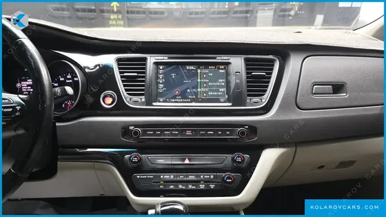 KIA CARNIVAL 11-SEATER PRESTIGE