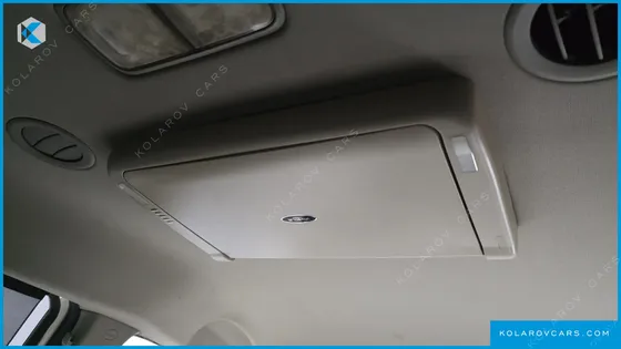 KIA CARNIVAL 11-SEATER PRESTIGE