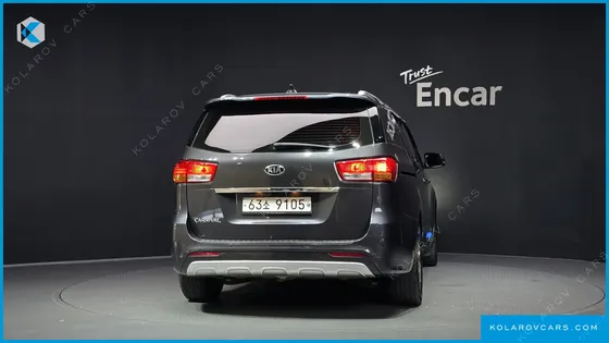 KIA CARNIVAL 9-SEATER NOBLESSE