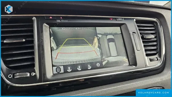KIA CARNIVAL 9-SEATER NOBLESSE
