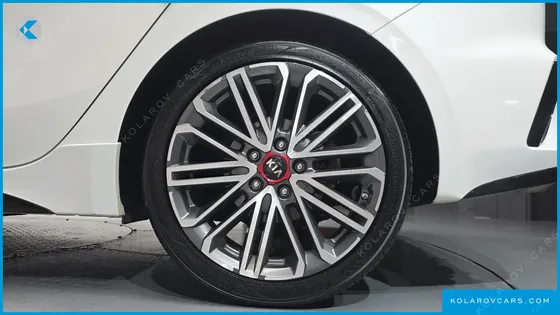 KIA K3 5DOOR GT PLUS