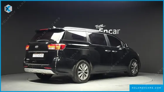 KIA CARNIVAL 9-SEATER LUXURY