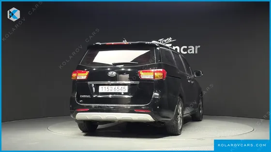 KIA CARNIVAL 9-SEATER LUXURY