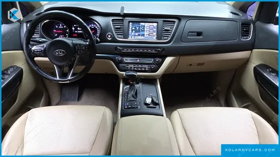 KIA CARNIVAL 9-SEATER LUXURY