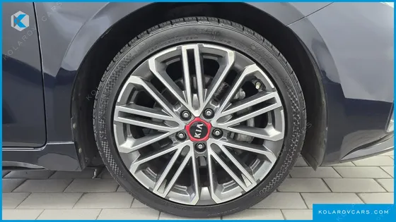 KIA K3 5DOOR GT PLUS