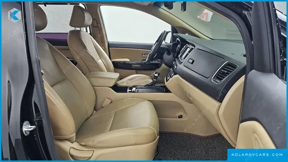 KIA CARNIVAL 9-SEATER PRESTIGE