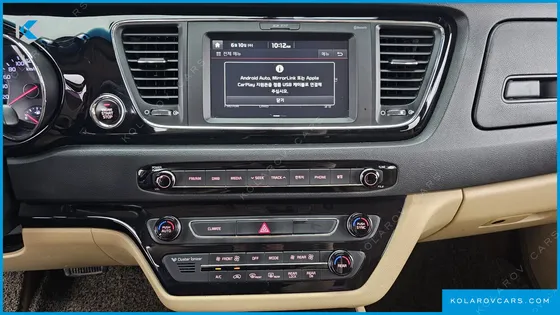 KIA CARNIVAL 9-SEATER PRESTIGE