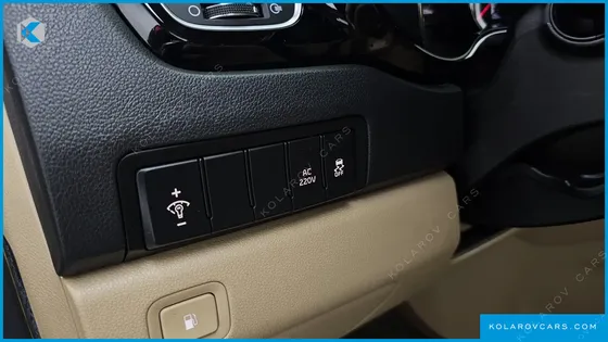KIA CARNIVAL 9-SEATER PRESTIGE