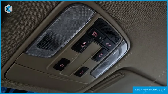 KIA CARNIVAL 9-SEATER PRESTIGE