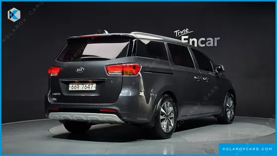 KIA CARNIVAL 9-SEATER LUXURY