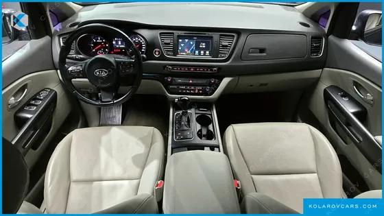 KIA CARNIVAL 9-SEATER LUXURY
