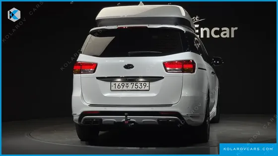 KIA CARNIVAL GASOLINE 9-SEATER HI-LIMOUSINE
