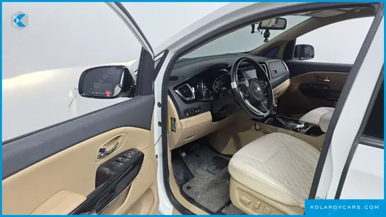 KIA CARNIVAL 9-SEATER HI-LIMOUSINE