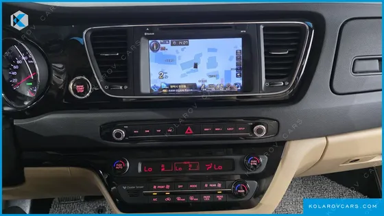 KIA CARNIVAL 9-SEATER HI-LIMOUSINE