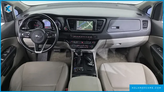 KIA CARNIVAL 9-SEATER LUXURY
