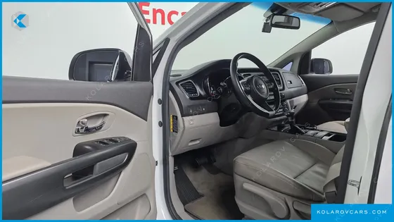 KIA CARNIVAL 9-SEATER LUXURY