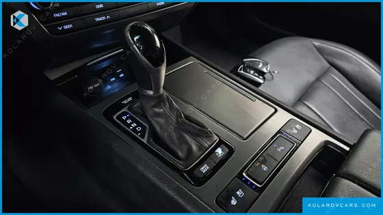 HYUNDAI GENESIS G330 MODERN