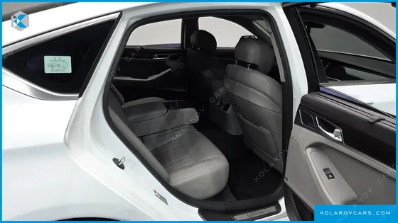 HYUNDAI GENESIS G330 PREMIUM AWD