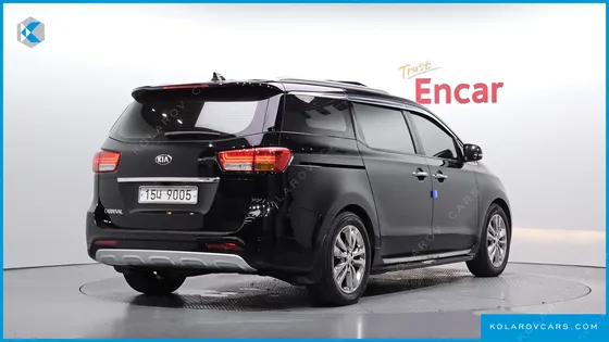 KIA CARNIVAL 9-SEATER PRESTIGE
